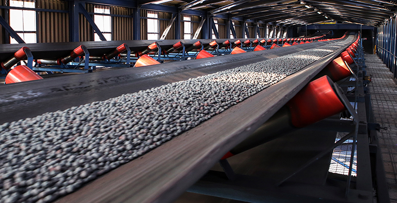 نیاز مجتمع ذوب آهن به شش میلیون و ۵۰۰ هزارتن مواد آهن دار (سنگ آهن و گندله)