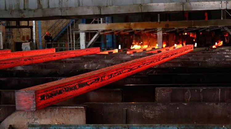 افزایش رشد 10 درصدی تولید شمش فولاد و 11 درصدی آهن اسفنجی